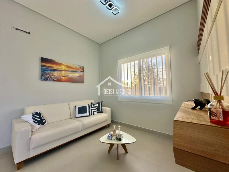 Casa Dois dormitórios próximo do mar: 5ª foto da galeria de imagens do imóvel