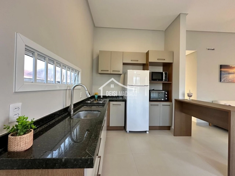 Casa Dois dormitórios próximo do mar: 10ª foto da galeria de imagens do imóvel