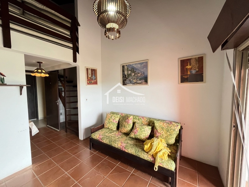 Apartamento duplex à venda em Capão Novo: 2ª foto da galeria de imagens do imóvel