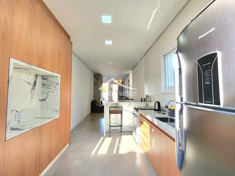 CASA COM QUIOSQUE A venda em Capão Novo Village: 7ª foto da galeria de imagens do imóvel