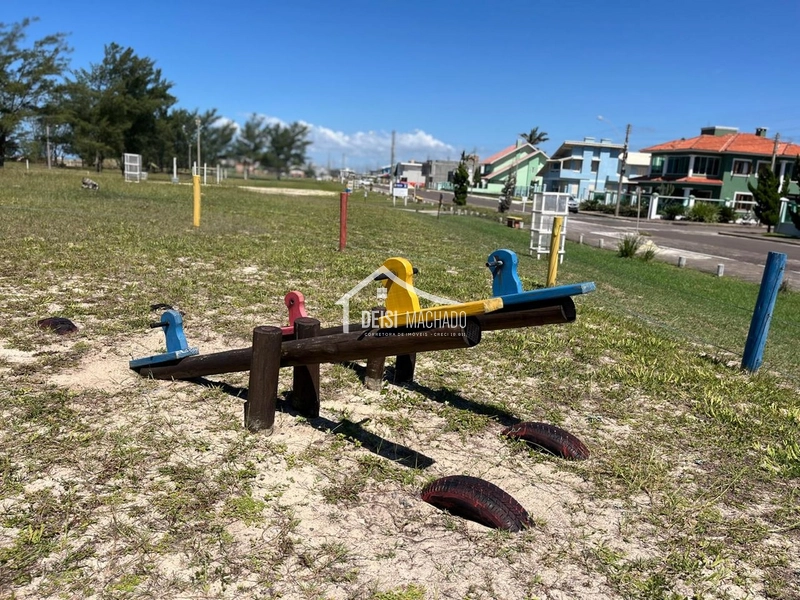 CASA COM QUIOSQUE A venda em Capão Novo Village: 20ª foto da galeria de imagens do imóvel