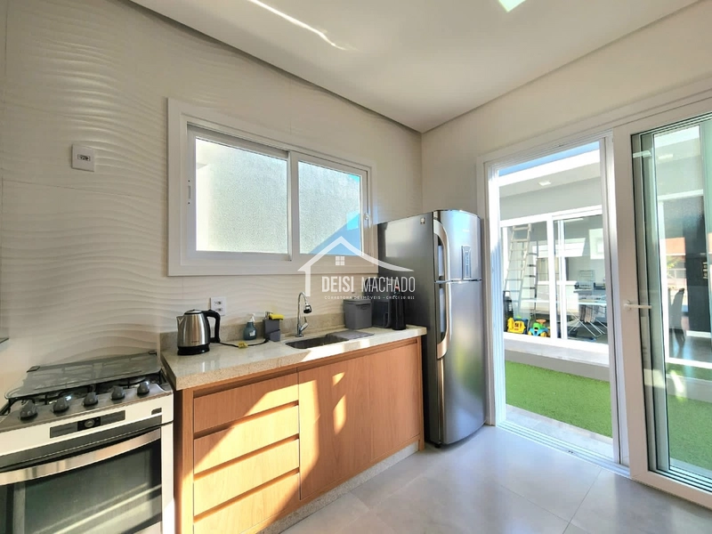 CASA COM QUIOSQUE A venda em Capão Novo Village: 8ª foto da galeria de imagens do imóvel