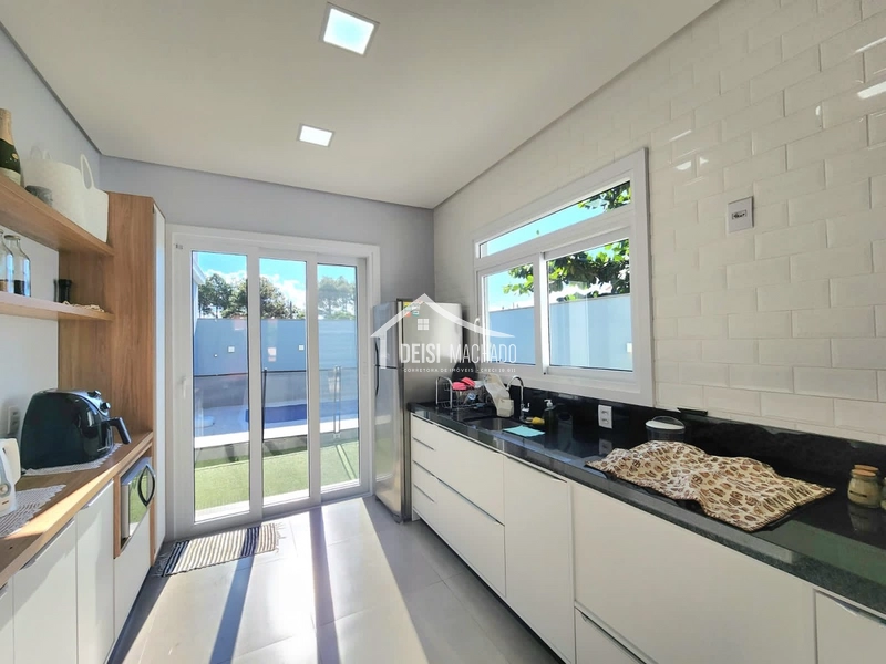Casa com piscina em Capão Novo Village: 8ª foto da galeria de imagens do imóvel
