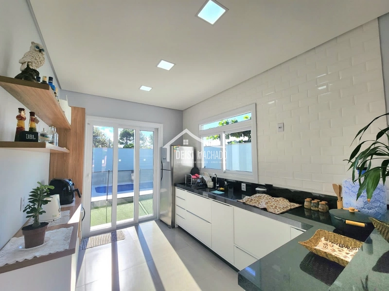 Casa com piscina em Capão Novo Village: 7ª foto da galeria de imagens do imóvel