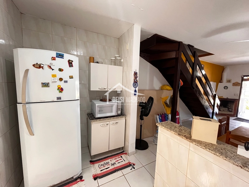 Lindo sobrado em excelente localização, em Capão Novo: 11ª foto da galeria de imagens do imóvel