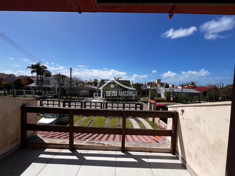 Lindo sobrado em excelente localização, em Capão Novo: 26ª foto da galeria de imagens do imóvel