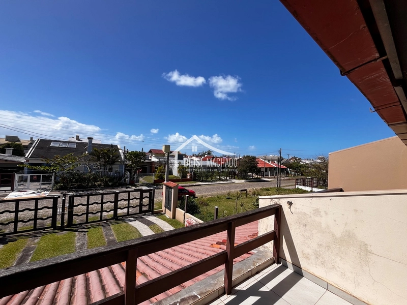 Lindo sobrado em excelente localização, em Capão Novo: 28ª foto da galeria de imagens do imóvel