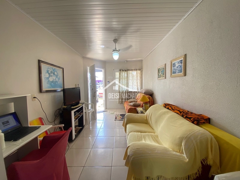 Casa à venda em Capão Novo, em bairro residencial com ótima vizinhança: 3ª foto da galeria de imagens do imóvel