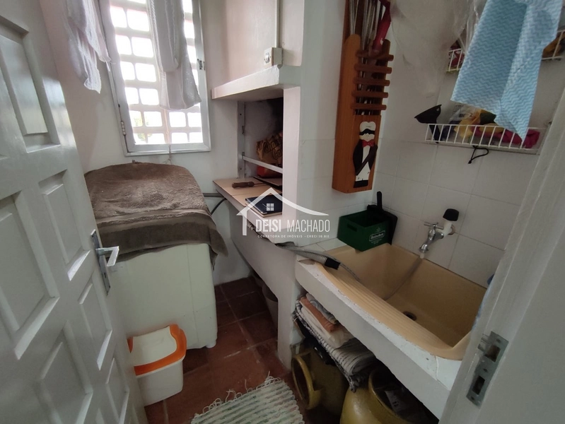 Apartamento a venda em Capão Novo em prédio com Piscina: 7ª foto da galeria de imagens do imóvel