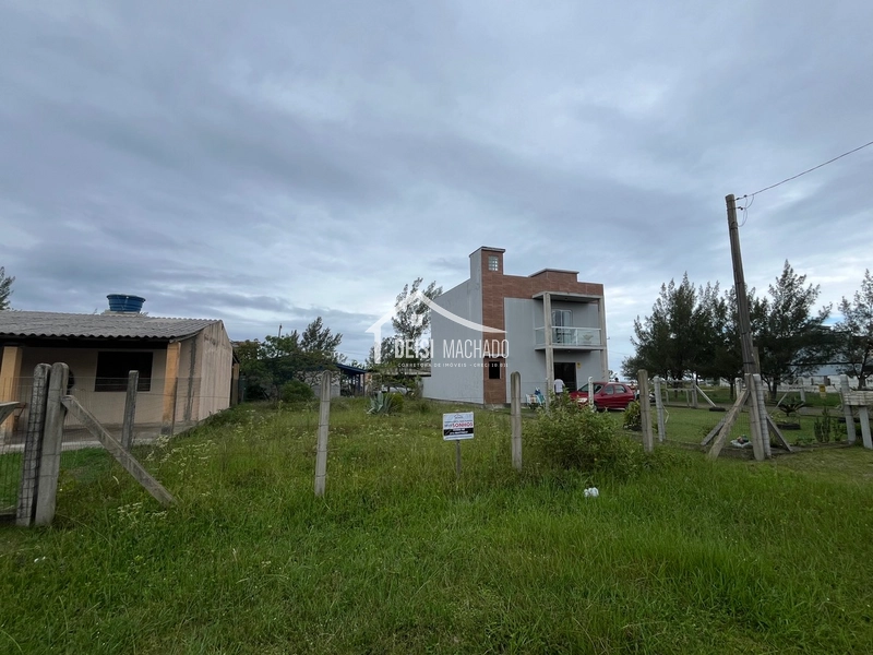 Terreno a venda na praia Capão Novo: 2ª foto da galeria de imagens do imóvel