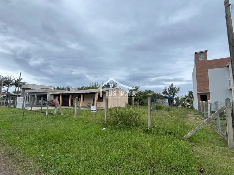 Terreno a venda na praia Capão Novo: 3ª foto da galeria de imagens do imóvel