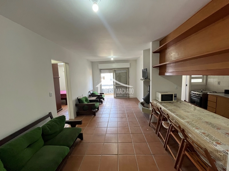 Apartamento 2 Dormitórios Próximo do Mar!