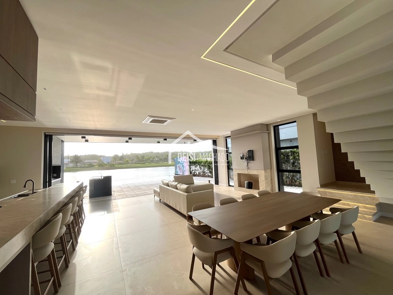 Sobrado de Alto Padrão à Venda no Condomínio Costa Serena – Beira-Mar: 6ª foto da galeria de imagens do imóvel