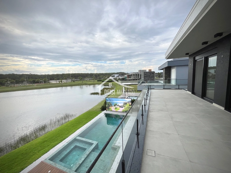 Sobrado de Alto Padrão à Venda no Condomínio Costa Serena – Beira-Mar: 18ª foto da galeria de imagens do imóvel