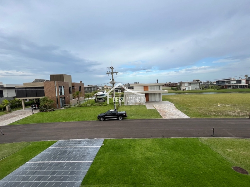 Sobrado de Alto Padrão à Venda no Condomínio Costa Serena – Beira-Mar: 34ª foto da galeria de imagens do imóvel