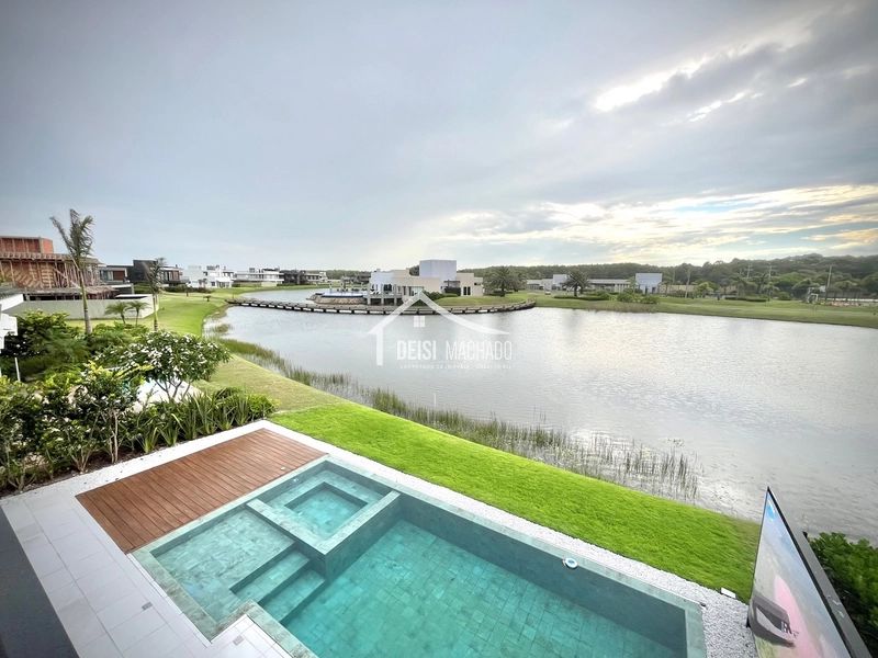 Sobrado de Alto Padrão à Venda no Condomínio Costa Serena – Beira-Mar: 20ª foto da galeria de imagens do imóvel