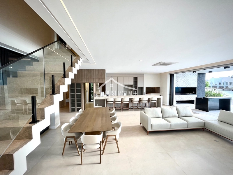 Sobrado de Alto Padrão à Venda no Condomínio Costa Serena – Beira-Mar: 8ª foto da galeria de imagens do imóvel