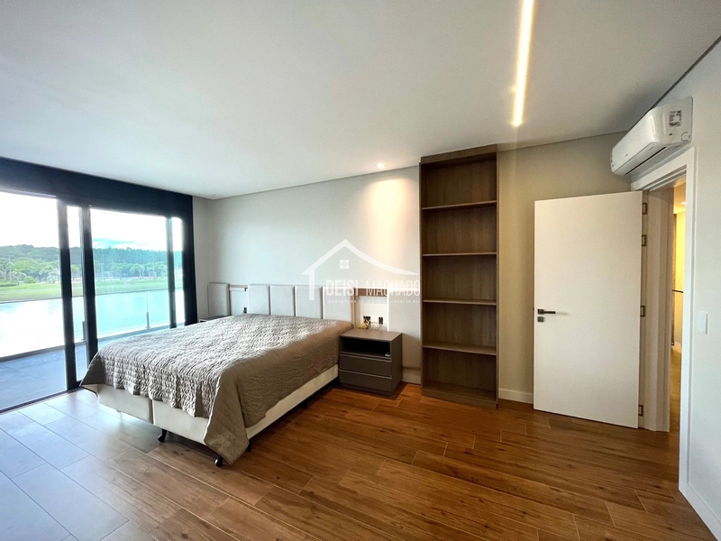 Sobrado de Alto Padrão à Venda no Condomínio Costa Serena – Beira-Mar: 9ª foto da galeria de imagens do imóvel