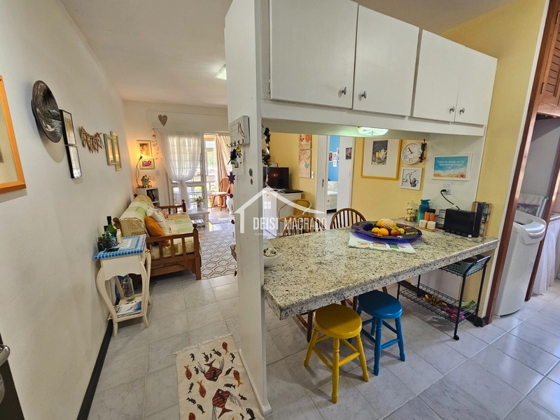 Excelente apartamento térreo à venda em capão novo: 3ª foto da galeria de imagens do imóvel