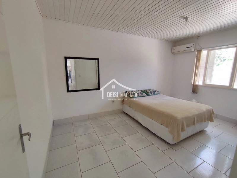 casa em excelente localização em Capão Novo: 14ª foto da galeria de imagens do imóvel