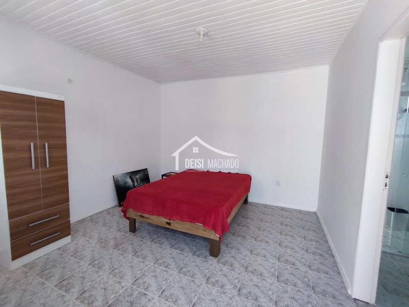 casa em excelente localização em Capão Novo: 12ª foto da galeria de imagens do imóvel