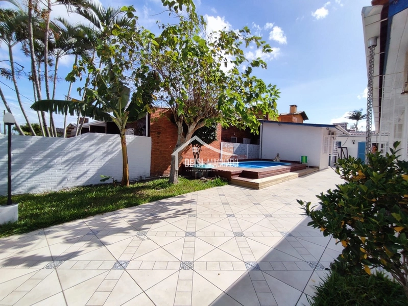 casa em excelente localização em Capão Novo: 6ª foto da galeria de imagens do imóvel