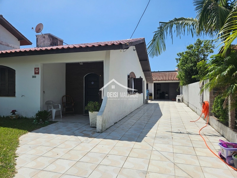 Ótima casa, em excelente localização em Capão novo!: 3ª foto da galeria de imagens do imóvel