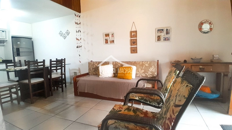 Sobrado com Mezanino Capão Novo: 3ª foto da galeria de imagens do imóvel