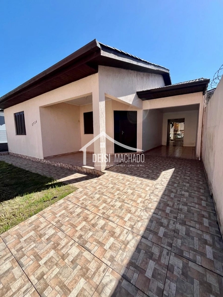 Casa com suíte e pscina posto 4