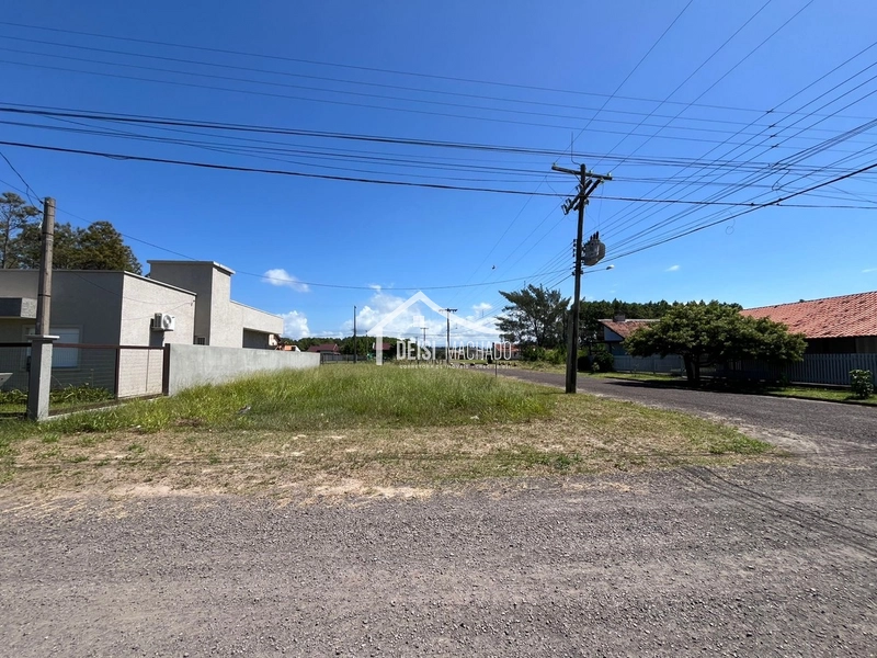 Terreno de ESQUINA a 300 metros do mar em Capão Novo Village: 6ª foto da galeria de imagens do imóvel