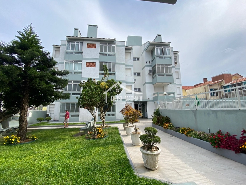 Apartamento térreo em prédio com piscina a venda na praia Capão Novo: 2ª foto da galeria de imagens do imóvel