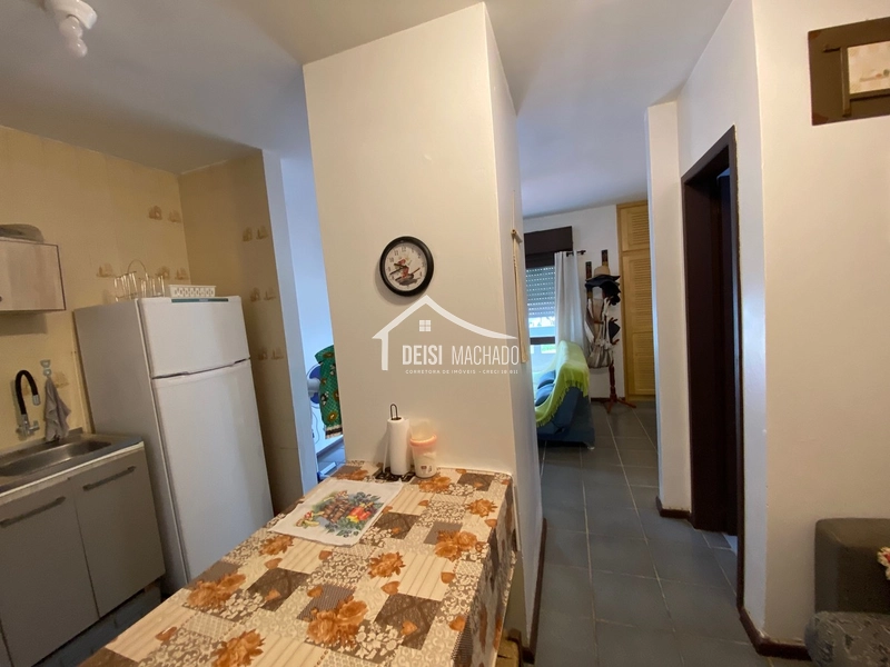 Apartamento térreo em prédio com piscina a venda na praia Capão Novo: 8ª foto da galeria de imagens do imóvel