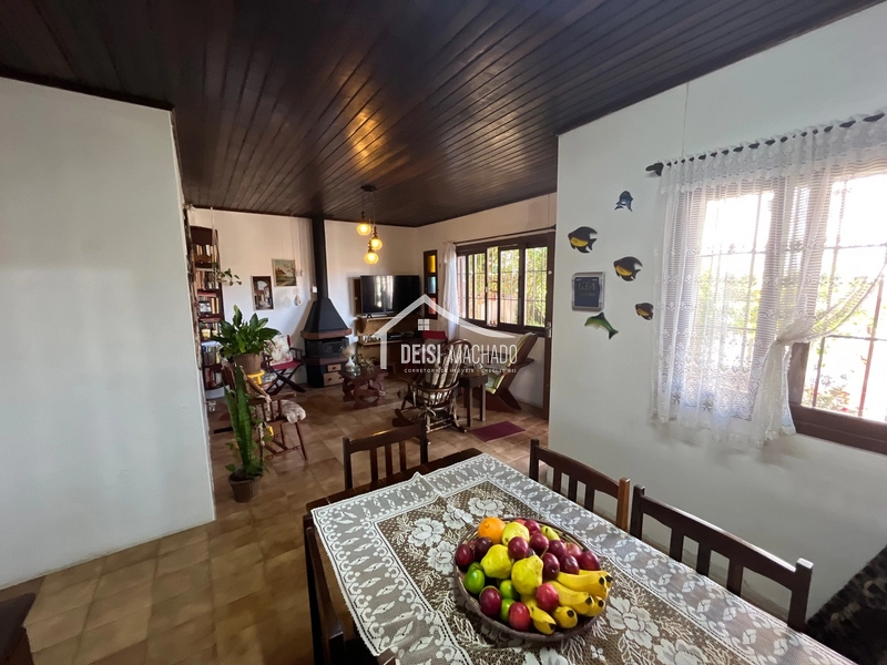 Excelente casa três dormitórios pertinho do mar em Capão Novo: 8ª foto da galeria de imagens do imóvel