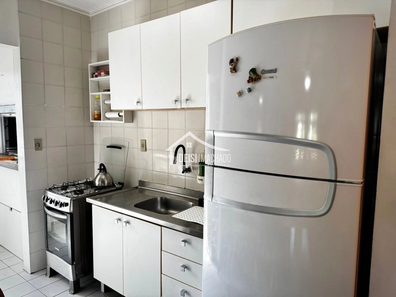 Apartamento em condomínio com quadra de beach tênis e piscina!: 4ª foto da galeria de imagens do imóvel