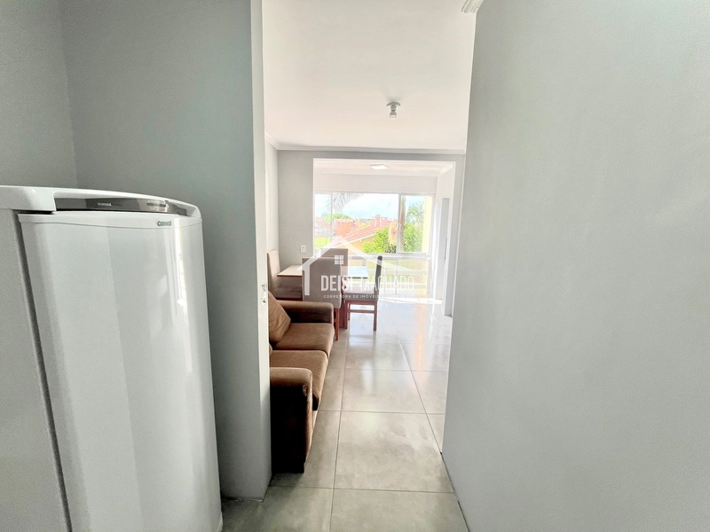 Lindo apartamento, totalmente mobiliado em Capão Novo: 2ª foto da galeria de imagens do imóvel