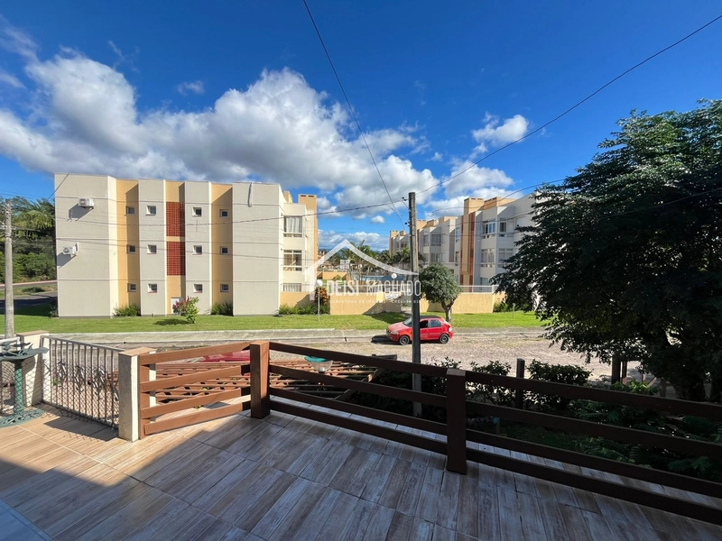 Sobrado dois dormitórios com terraço em Capão Novo: 15ª foto da galeria de imagens do imóvel