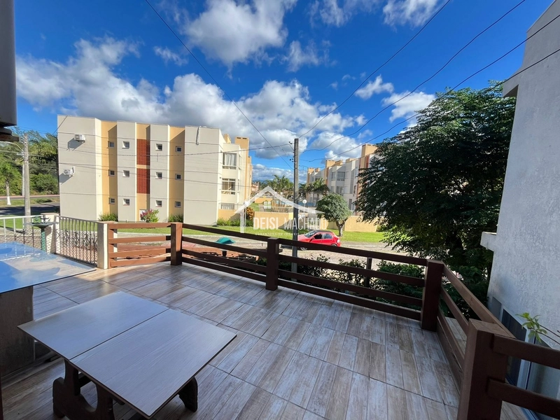 Sobrado dois dormitórios com terraço em Capão Novo: 5ª foto da galeria de imagens do imóvel