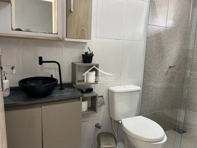 Casa ampla de dois pavimentos: 15ª foto da galeria de imagens do imóvel