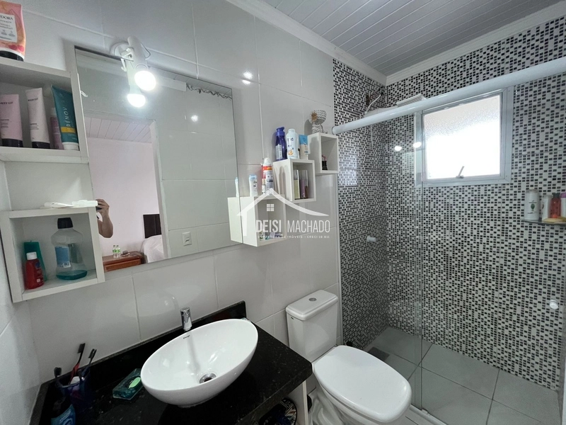 Casa ampla de dois pavimentos: 12ª foto da galeria de imagens do imóvel