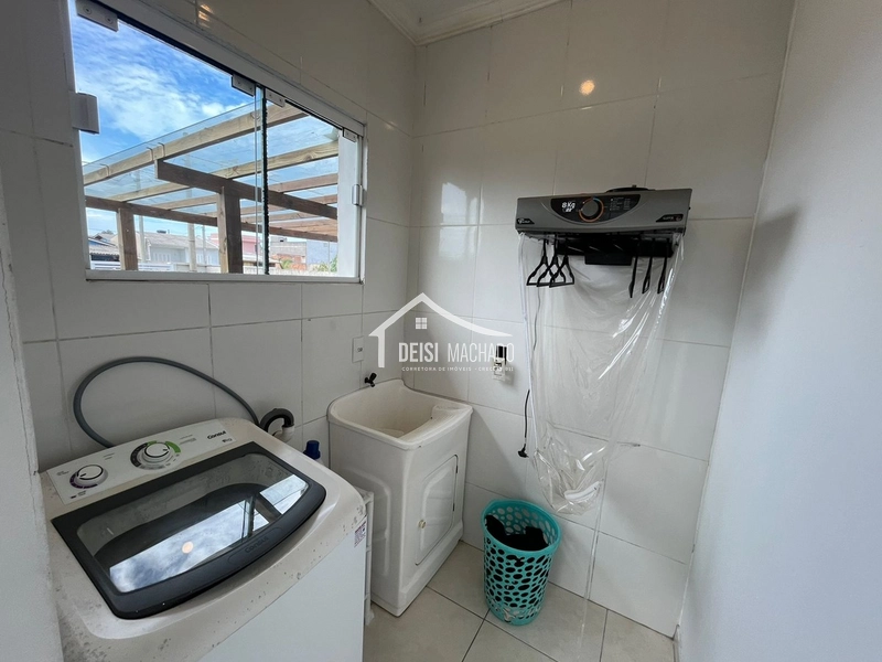 Casa ampla de dois pavimentos: 17ª foto da galeria de imagens do imóvel