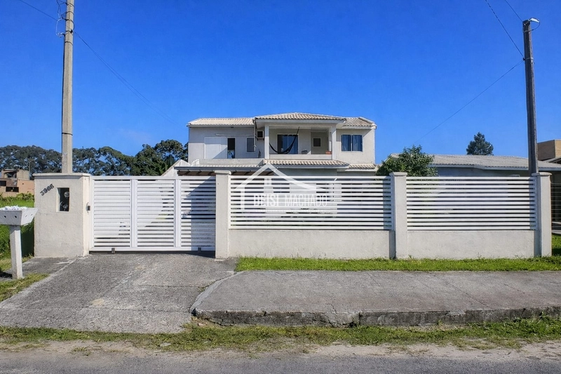 Casa ampla de dois pavimentos: 3ª foto da galeria de imagens do imóvel