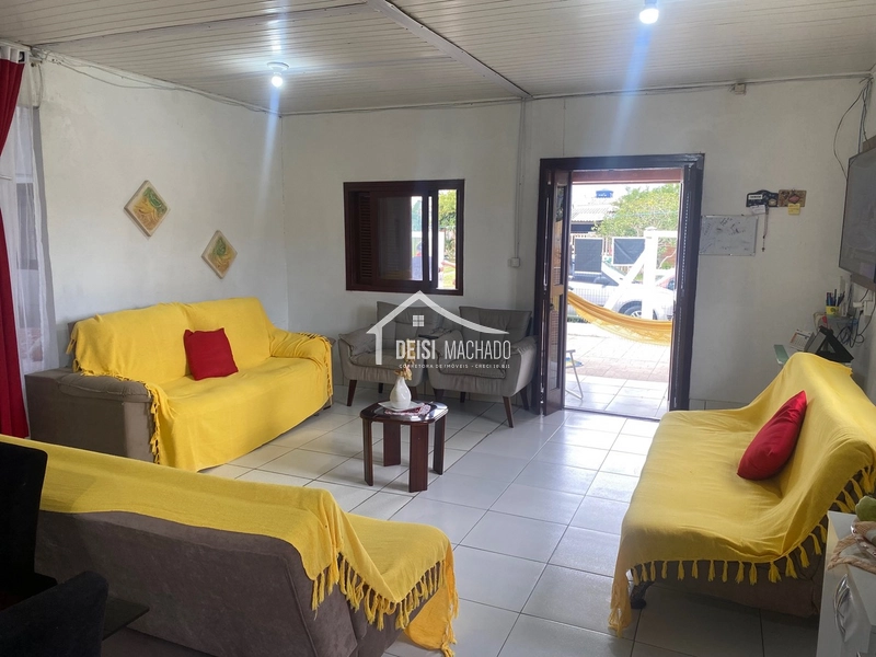 Casa a venda em Imbé : 1ª foto da galeria de imagens do imóvel