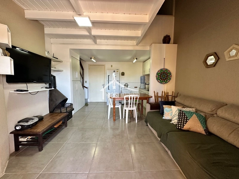 Apartamento duplex a venda na praia Capão Novo: 6ª foto da galeria de imagens do imóvel