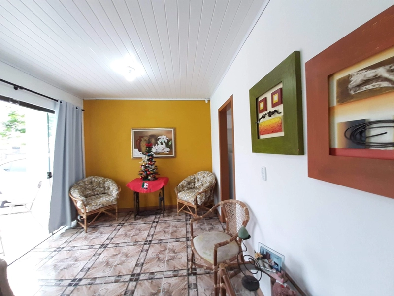 Casa com piscina na praia Capão Novo: 5ª foto da galeria de imagens do imóvel