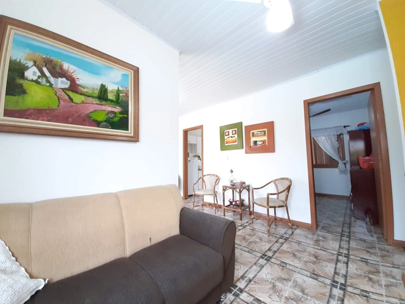 Casa com piscina na praia Capão Novo: 7ª foto da galeria de imagens do imóvel