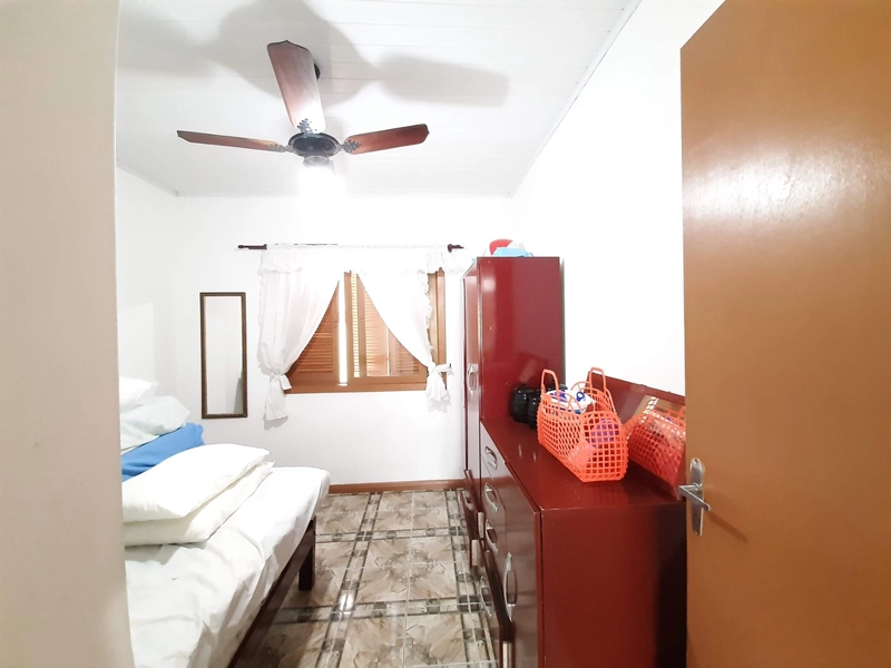 Casa com piscina na praia Capão Novo: 8ª foto da galeria de imagens do imóvel