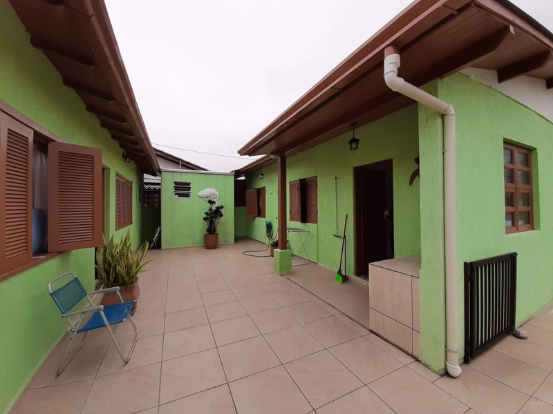 Casa com piscina na praia Capão Novo: 13ª foto da galeria de imagens do imóvel