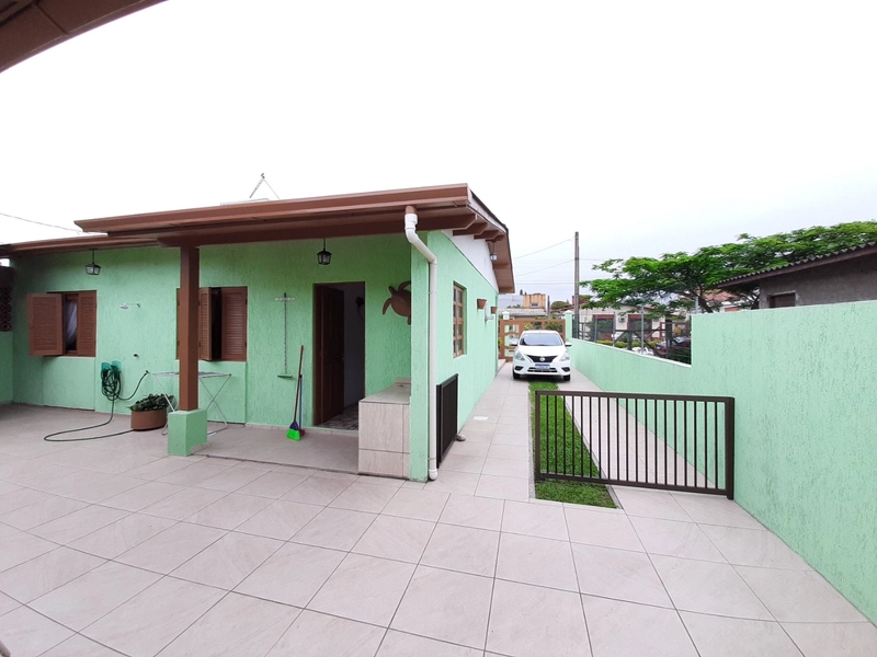 Casa com piscina na praia Capão Novo: 33ª foto da galeria de imagens do imóvel