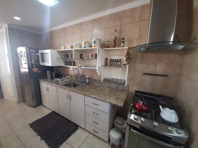 Casa de excelente padrão na Praia CAPÃO NOVO em área residencial: 12ª foto da galeria de imagens do imóvel