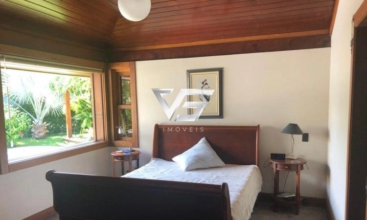 CASA EM JURERÊ COM 300M² DE ÁREA CONSTRUÍDA TERRENO DE 900M²: 11ª foto da galeria de imagens do imóvel